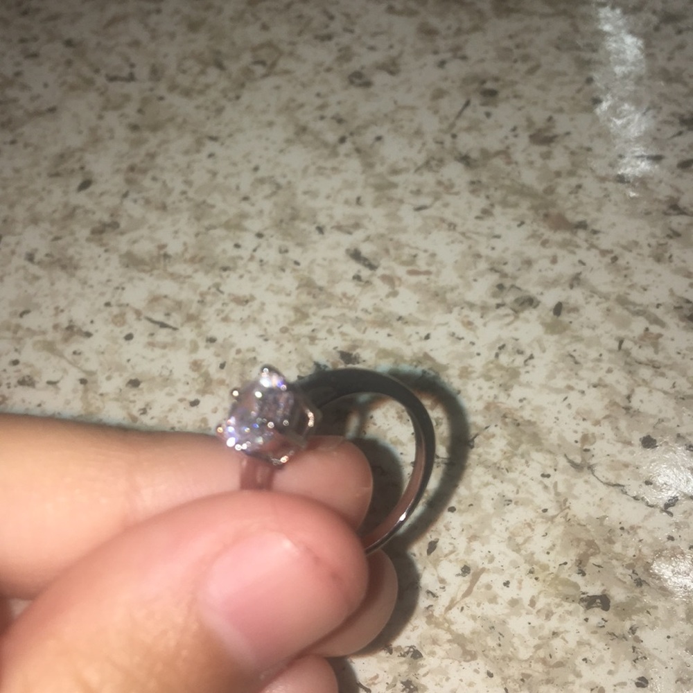 Diamond ring